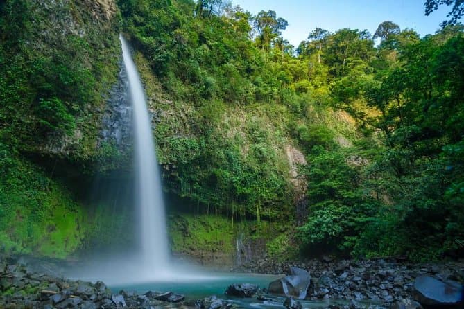 Private Fortuna Waterfall + Volcano Hike