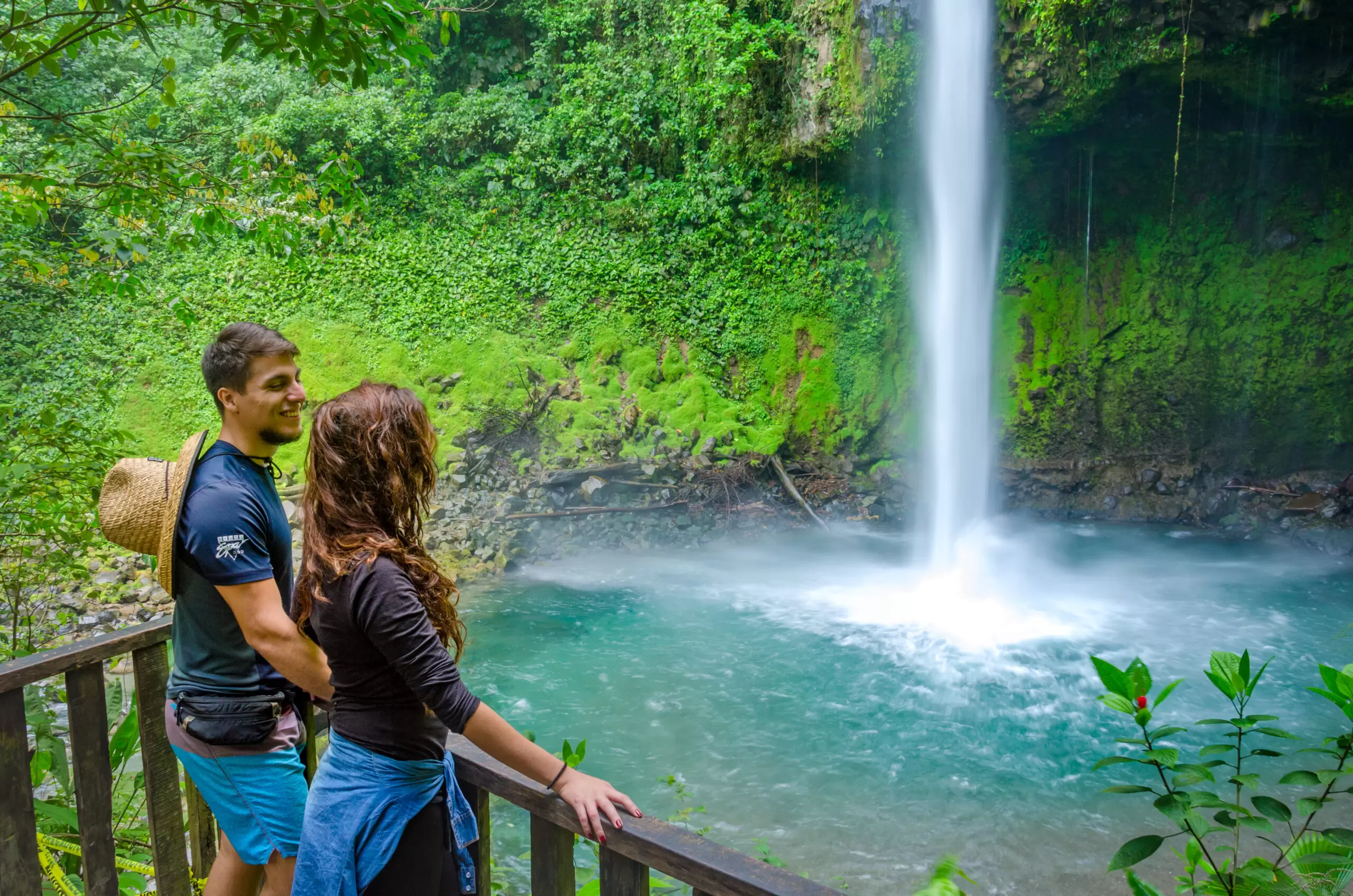 Private Hanging Bridges + Arenal Volcano + La Fortuna Waterfall + Paradise Hot Springs & Dinner (Arenal Adventure & Relax)